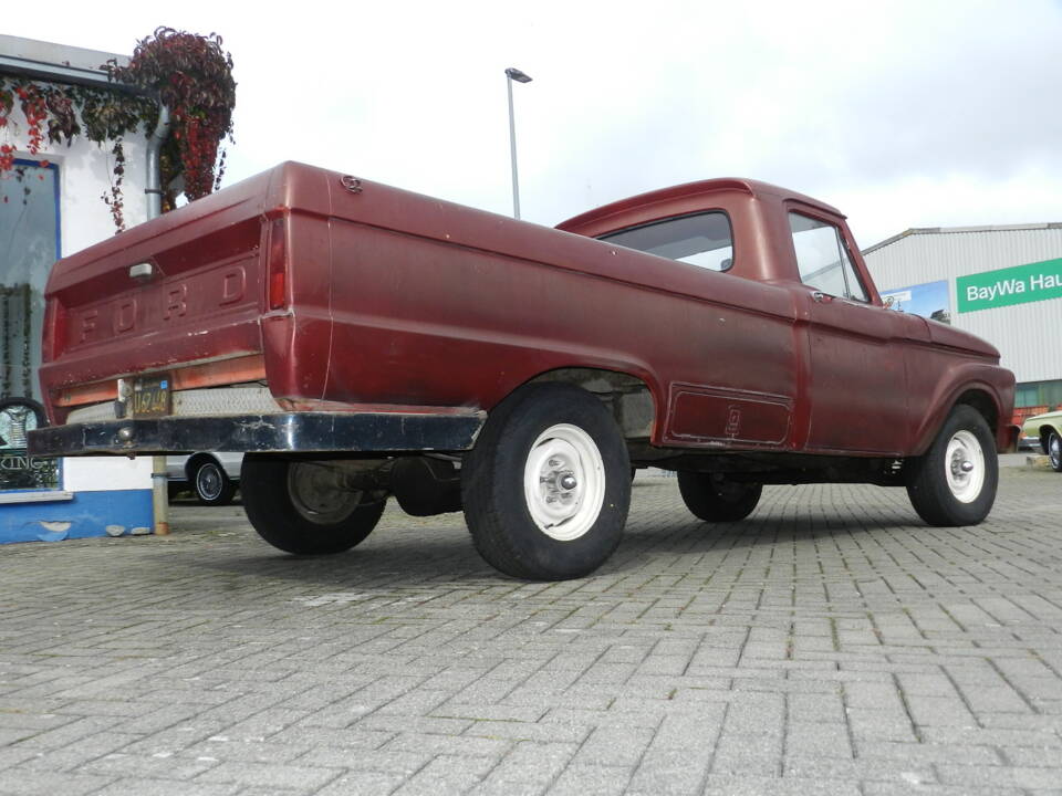 Afbeelding 11/74 van Ford F-100 Styleside (1966)