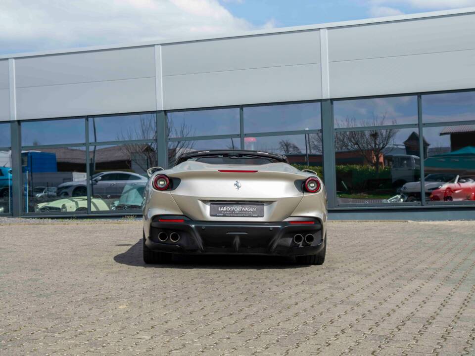 Image 4/44 of Ferrari Portofino M (2022)