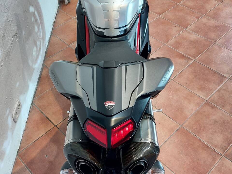 Imagen 15/55 de Ducati DUMMY (2010)