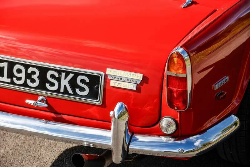 Image 23/30 of Triumph TR 5 PI (1968)