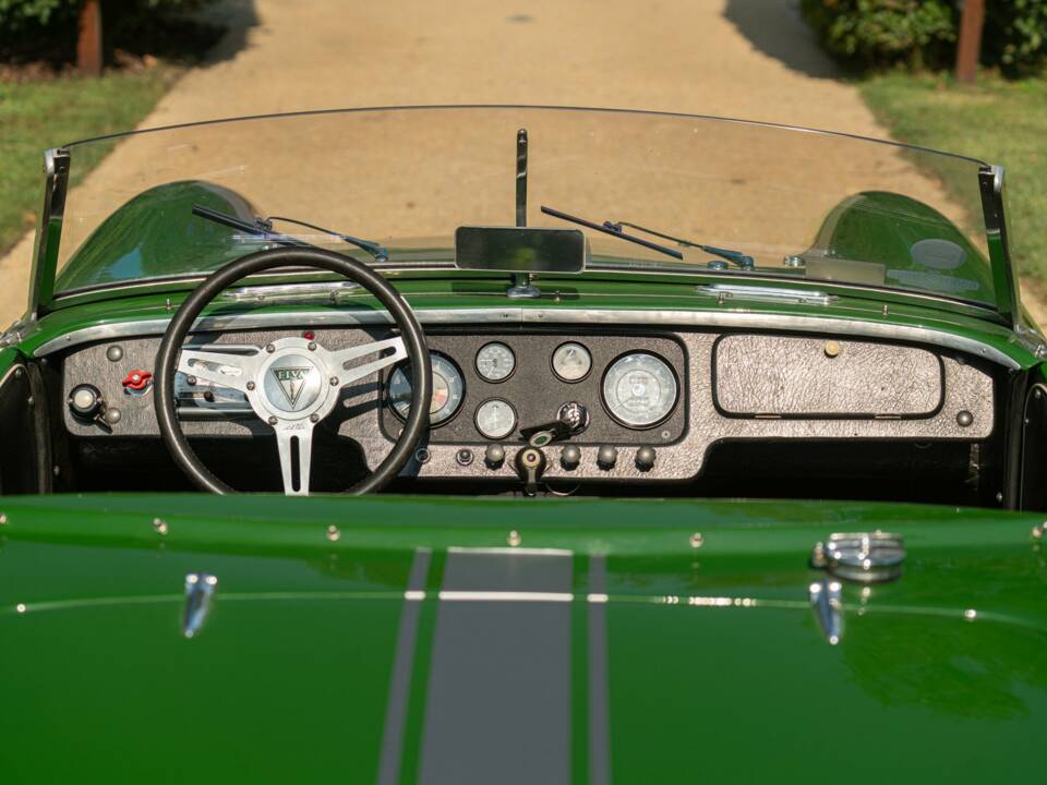 Imagen 42/50 de Elva Courier (1960)