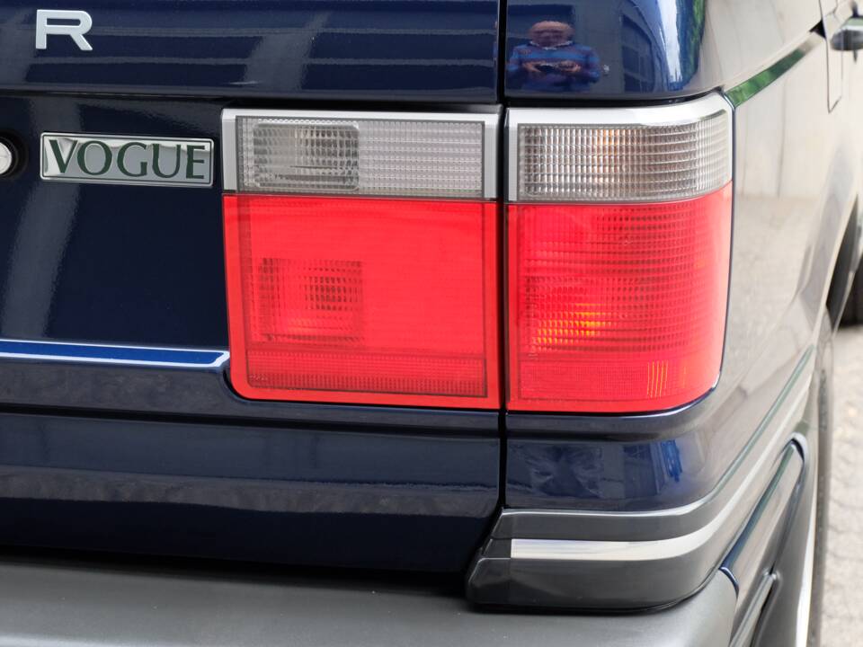 Afbeelding 63/95 van Land Rover Range Rover 4.6 Vogue (2002)