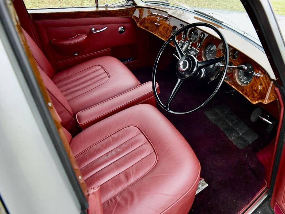 Immagine 30/50 di Bentley S 3 Continental Flying Spur (1963)