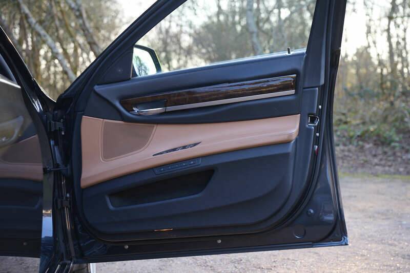 Image 24/50 de BMW 760Li (2011)