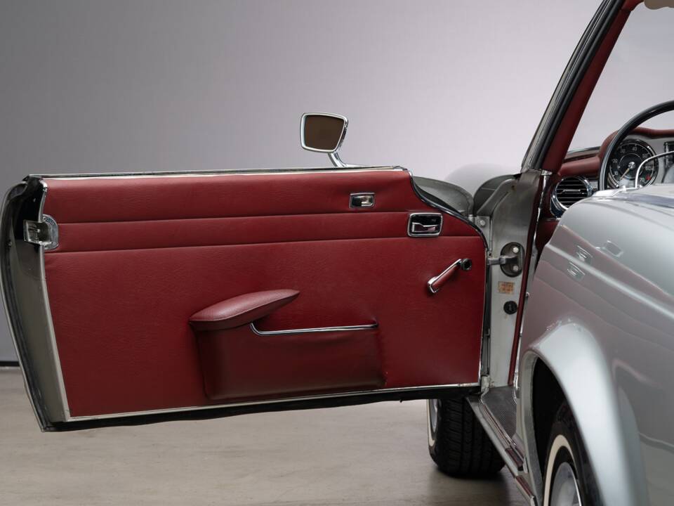 Bild 29/44 von Mercedes-Benz 280 SL (1970)