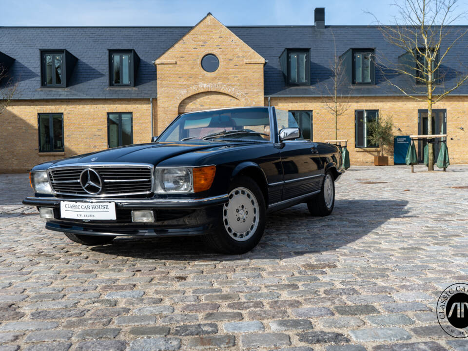 Image 1/32 of Mercedes-Benz 560 SL (1988)