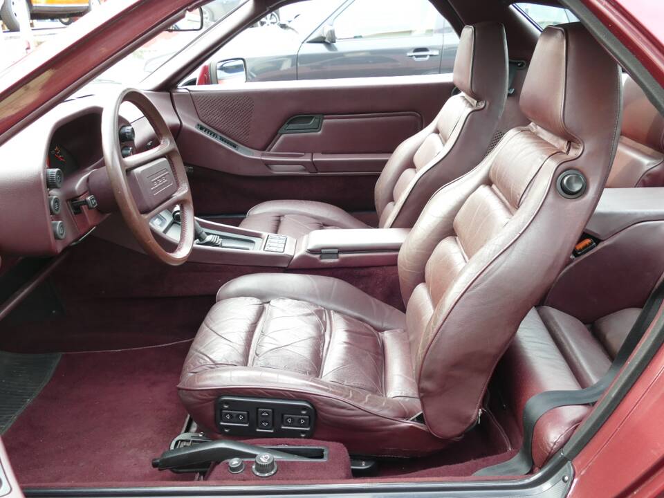 Image 14/18 of Porsche 928 S (1982)