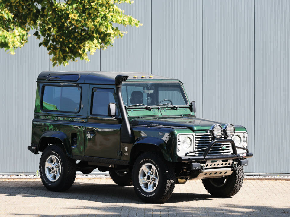Afbeelding 12/38 van Land Rover 90 (1989)