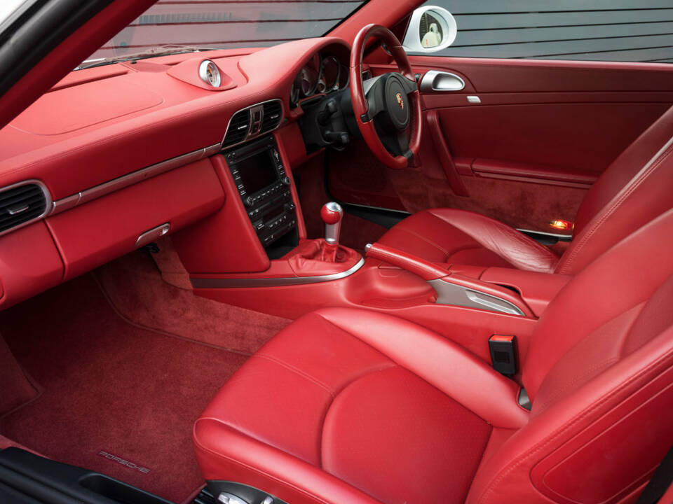 Image 10/27 of Porsche 911 Turbo (2010)