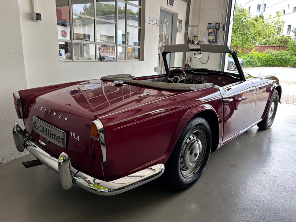 Image 5/26 of Triumph TR 4 (1965)