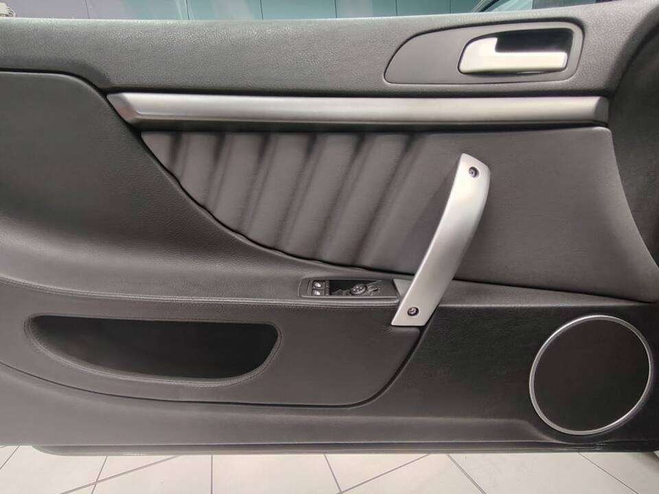 Bild 61/86 von Alfa Romeo Spider 2.2 JTS (2007)