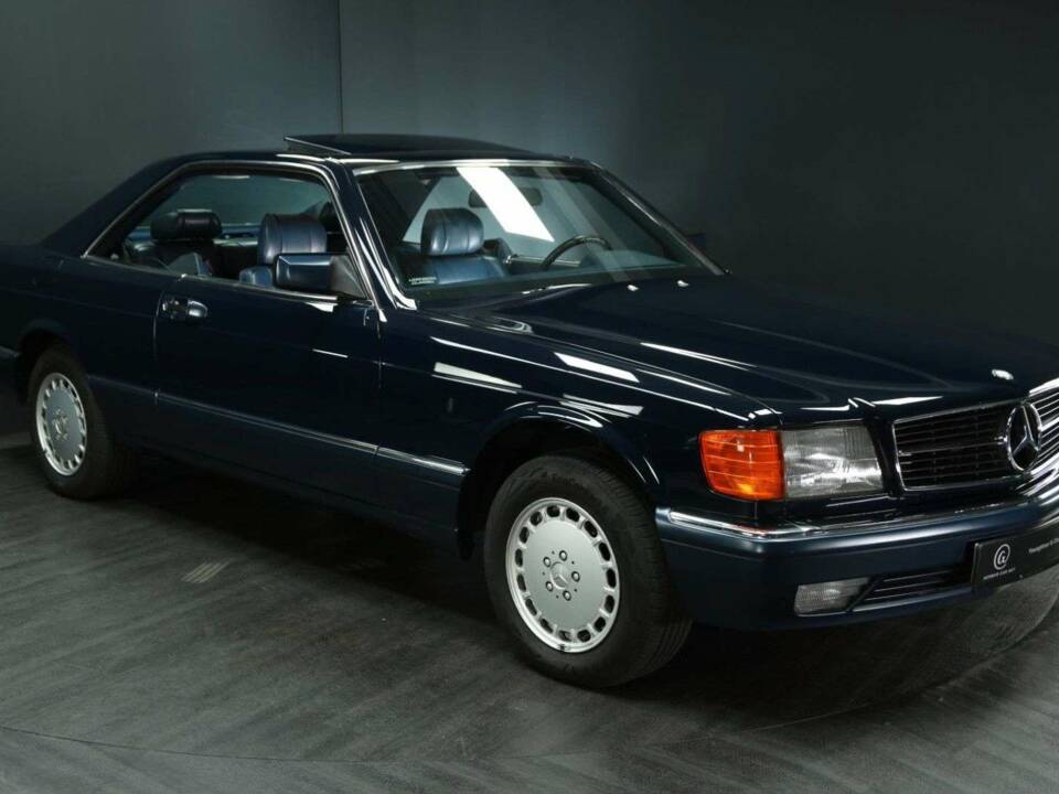 Immagine 8/30 di Mercedes-Benz 420 SEC (1990)