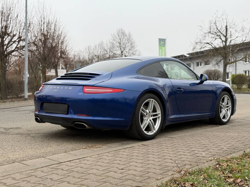 Image 3/82 of Porsche 911 Carrera (2012)