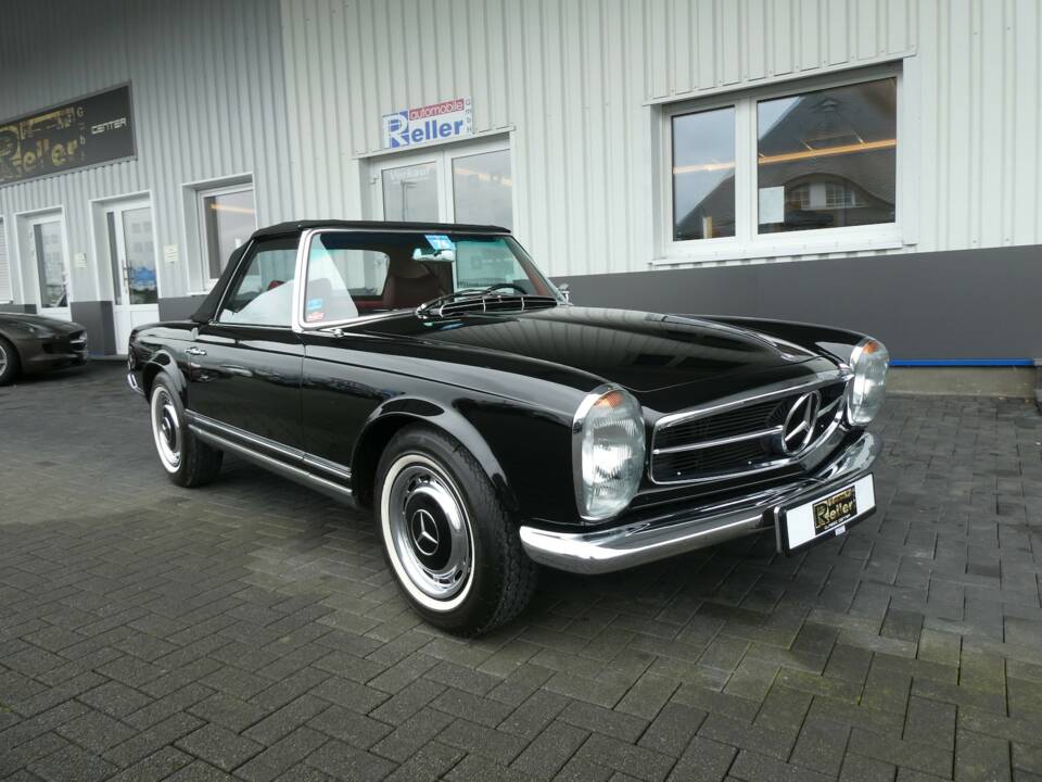Imagen 1/26 de Mercedes-Benz 230 SL (1967)
