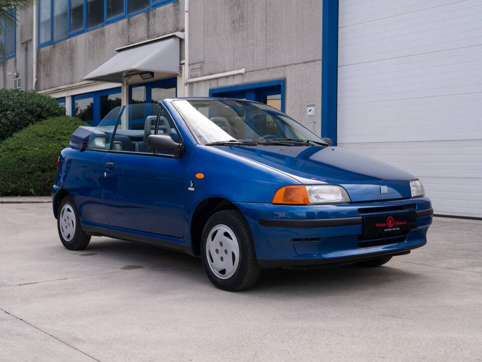 Image 22/99 of FIAT Punto 60 (1994)