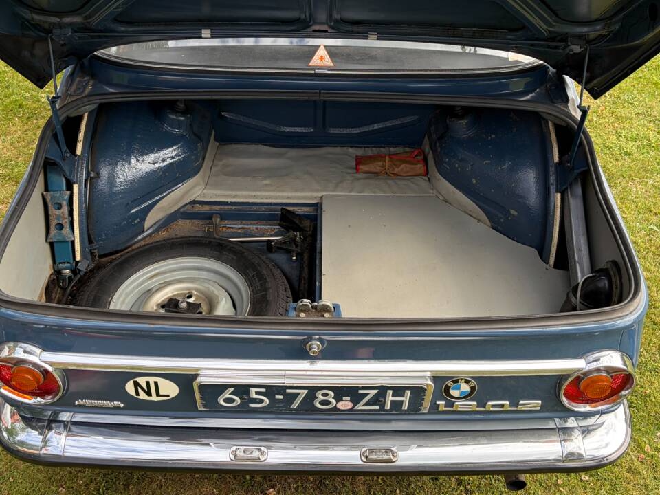 Imagen 8/13 de BMW 1802 (1973)