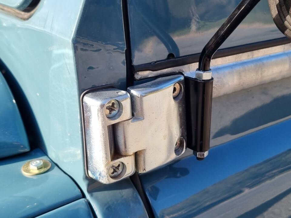 Bild 18/35 von Land Rover 88 (1976)
