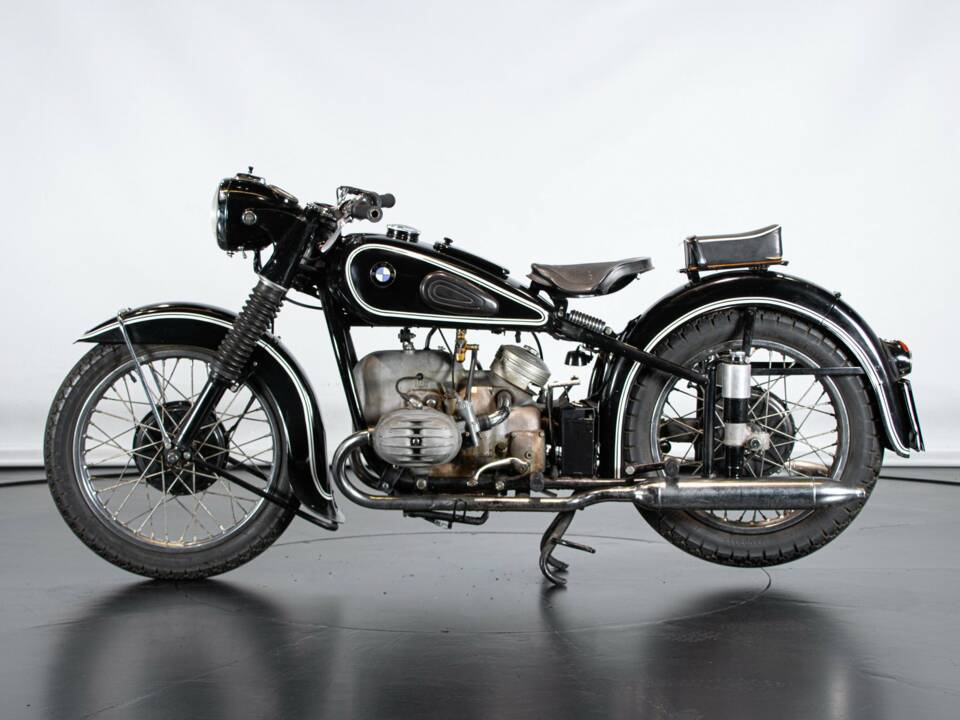 Image 1/50 de BMW R 51 (1954)