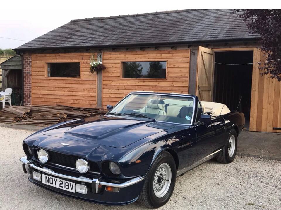 Bild 4/4 von Aston Martin V8 Volante (1979)
