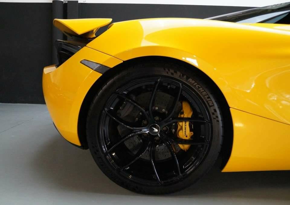 Imagen 36/50 de McLaren 720S Spider (2021)