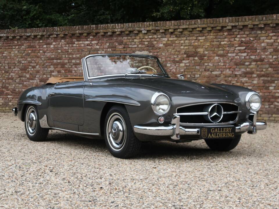 Image 40/50 of Mercedes-Benz 190 SL (1956)