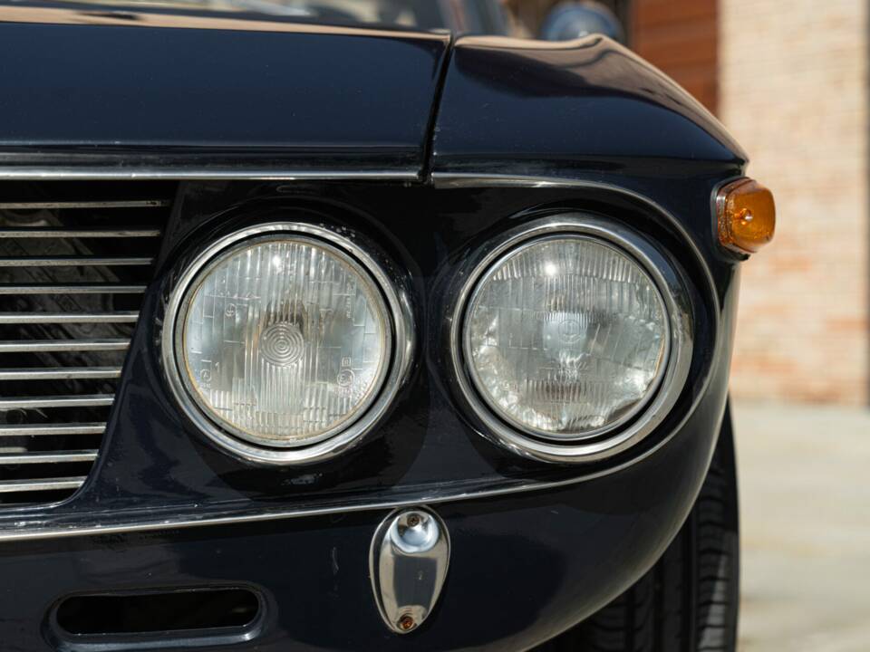 Image 15/50 of Lancia Fulvia Coupe Rallye (1967)