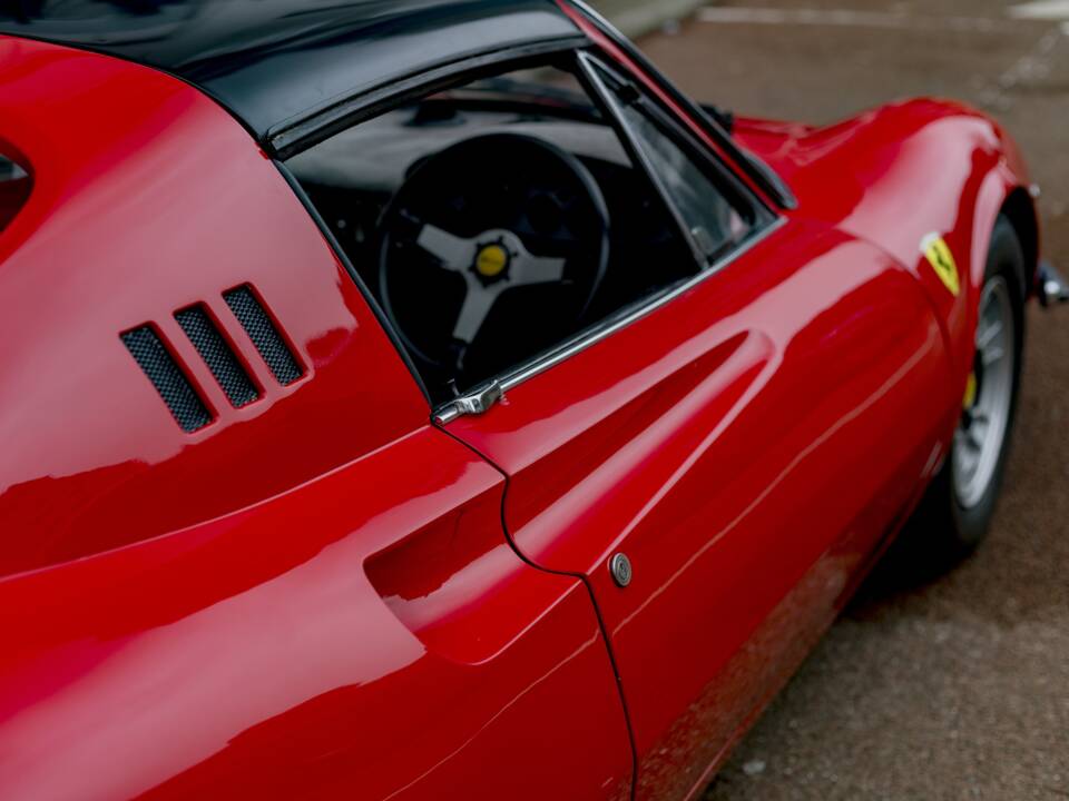 Image 12/30 of Ferrari Dino 246 GTS (1973)