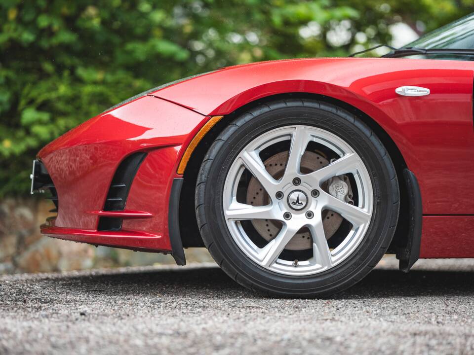 Image 11/50 de Tesla Roadster (2011)