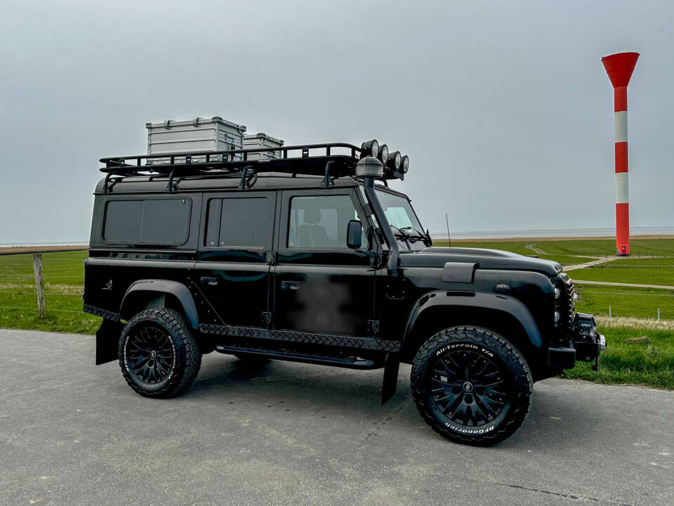 Bild 8/21 von Land Rover Defender 110 (2015)