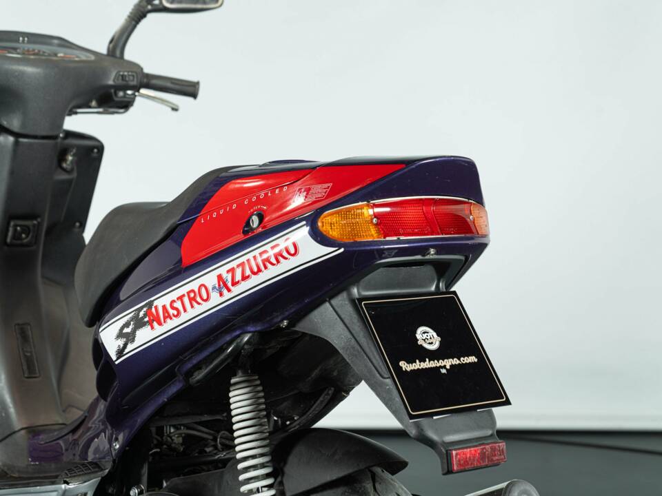 Image 16/19 of Aprilia DUMMY (1996)