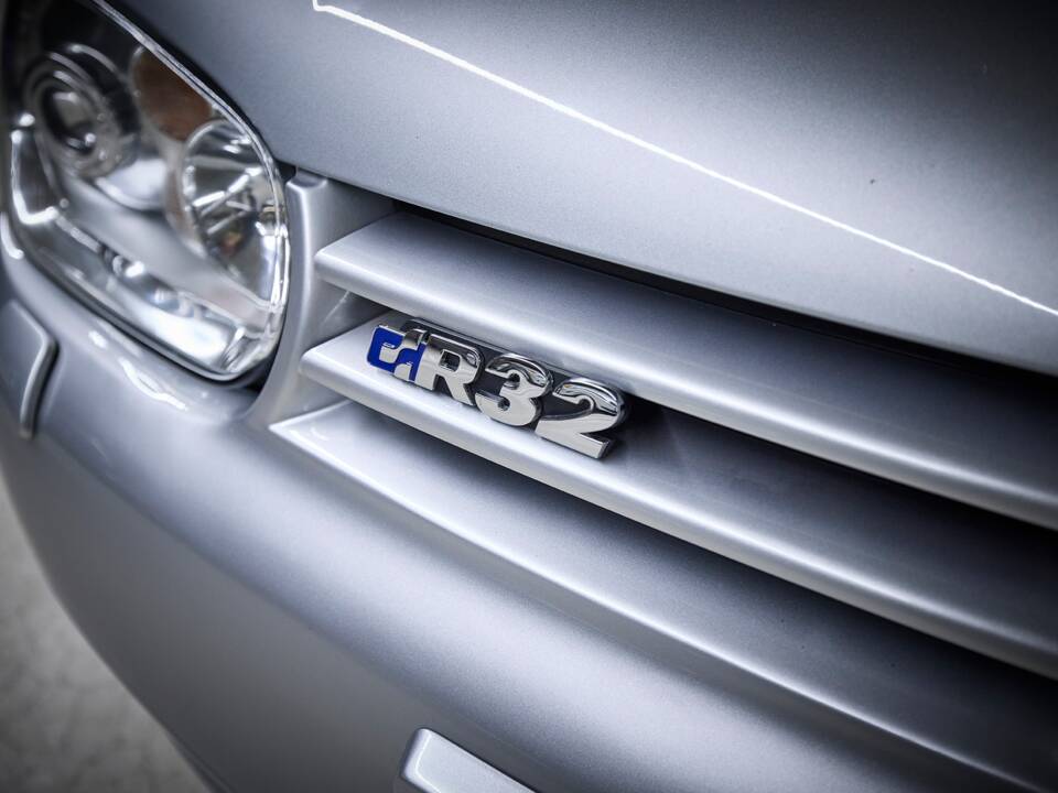 Bild 35/100 von Volkswagen Golf IV 3.2 R32 (2002)