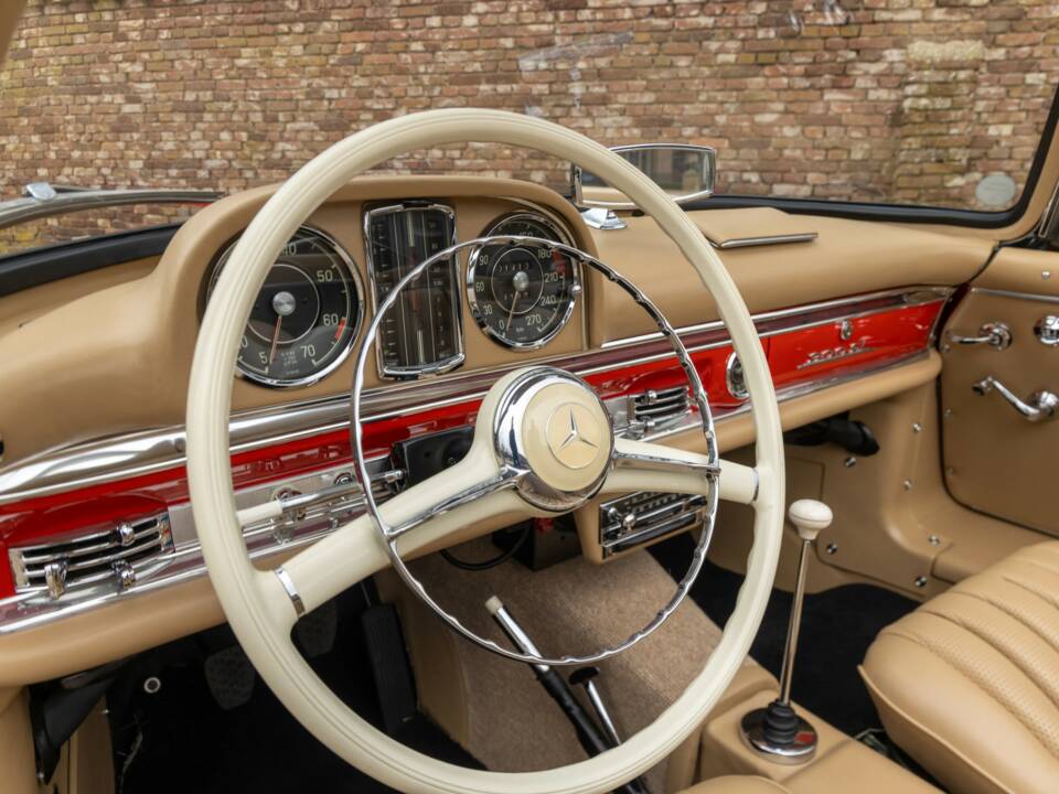 Image 42/50 de Mercedes-Benz 300 SL Roadster (1962)