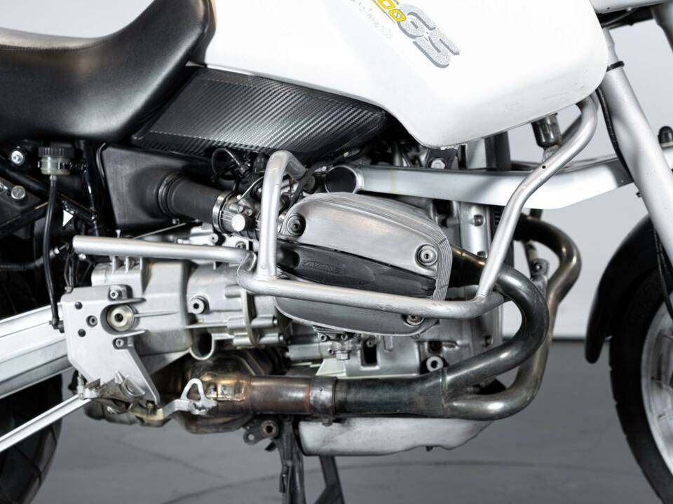 Image 17/25 de BMW R 1100 GS (1994)