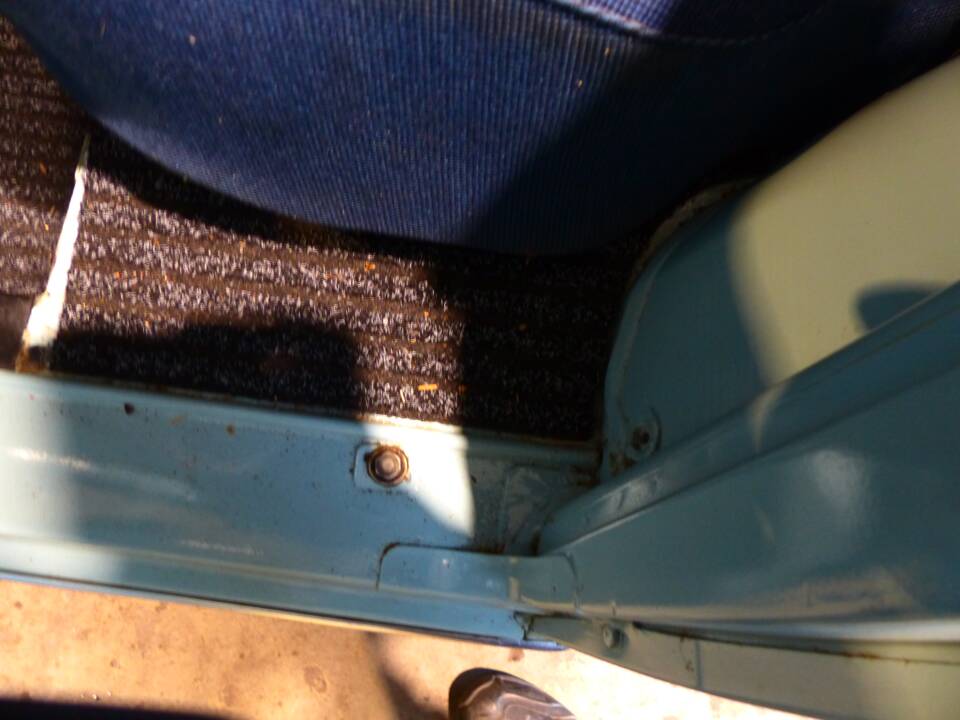 Image 66/66 of Renault R 4 Super (1962)