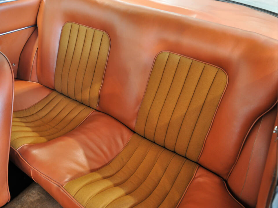 Image 35/65 of Alfa Romeo Giulia 1600 Sprint GT (1964)