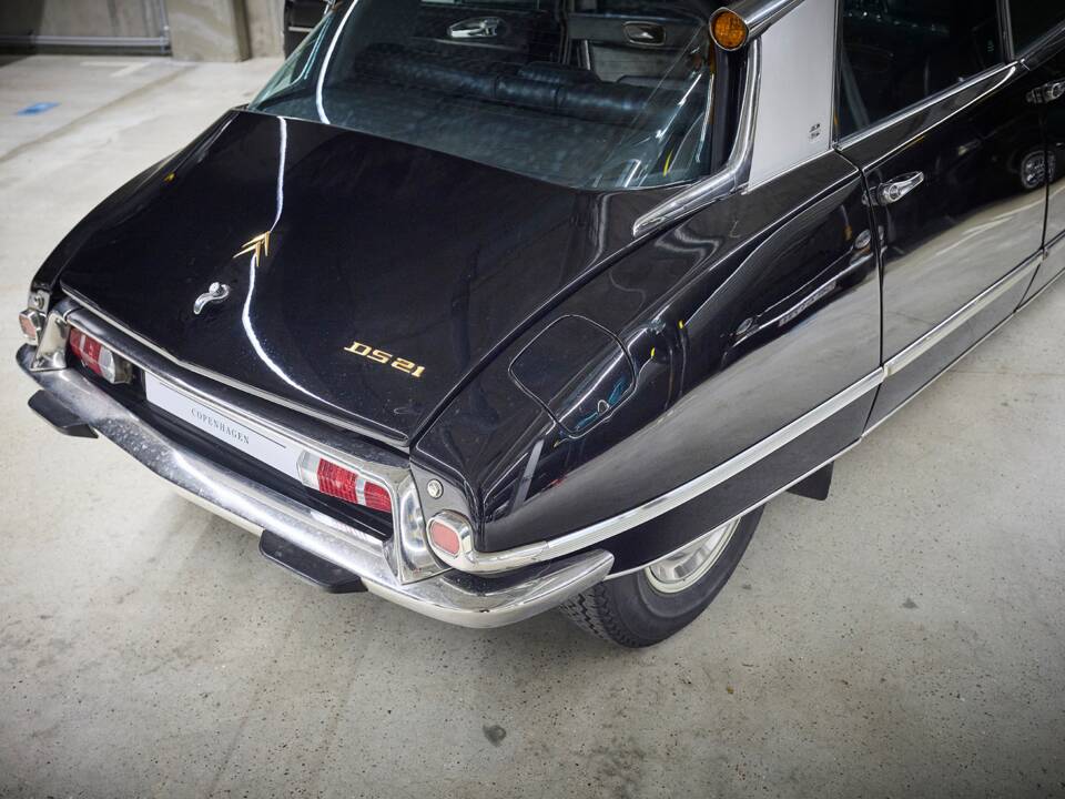 Image 21/97 of Citroën DS 20 Chapron (1972)