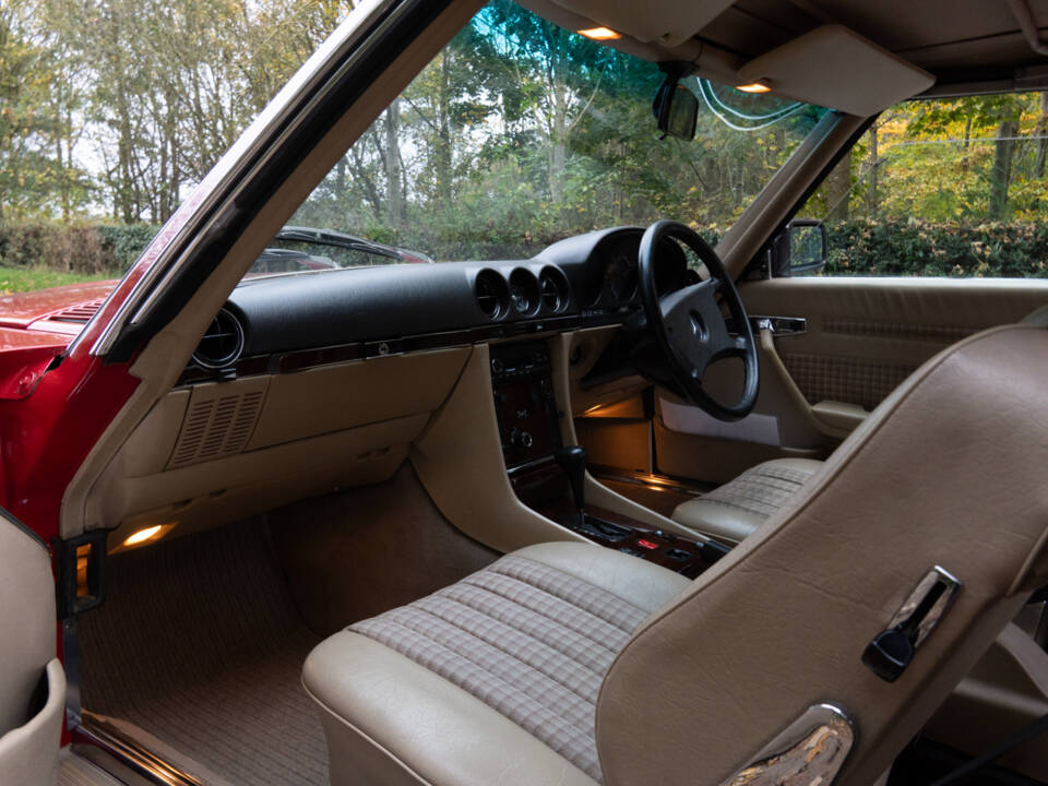 Image 10/16 of Mercedes-Benz 420 SL (1986)