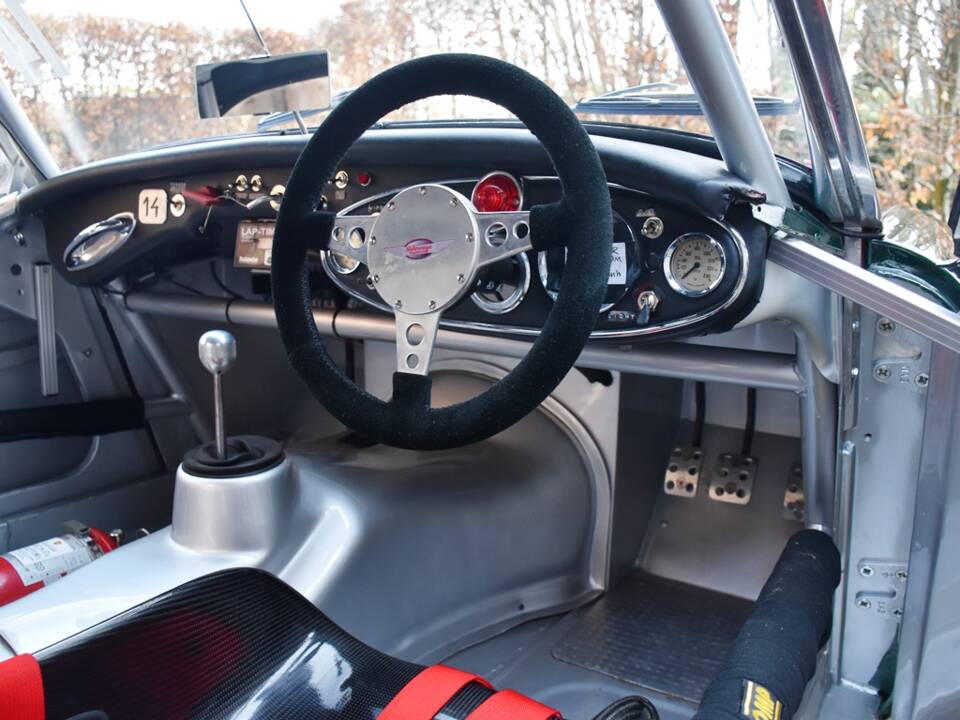 Image 19/29 of Austin-Healey 3000 Mk II (BT7) (1962)