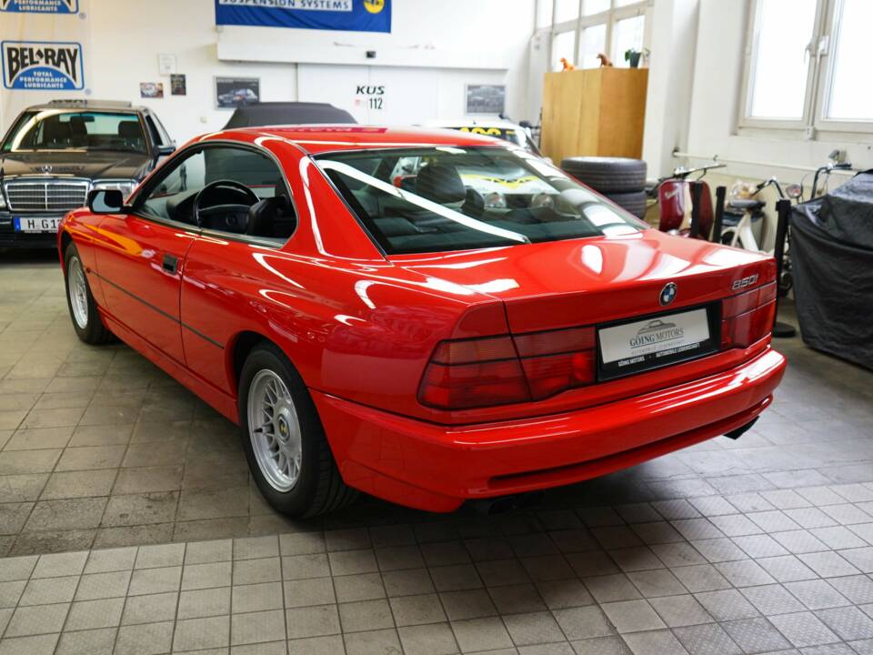 Immagine 12/50 di BMW 850i (1990)