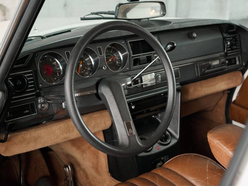 Bild 40/50 von Citroën DS 23 Pallas IE (1974)