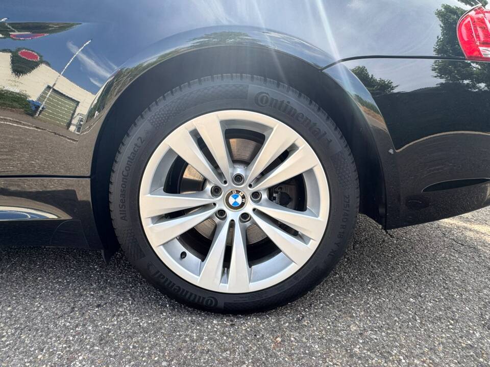 Bild 30/99 von BMW 650i (2007)