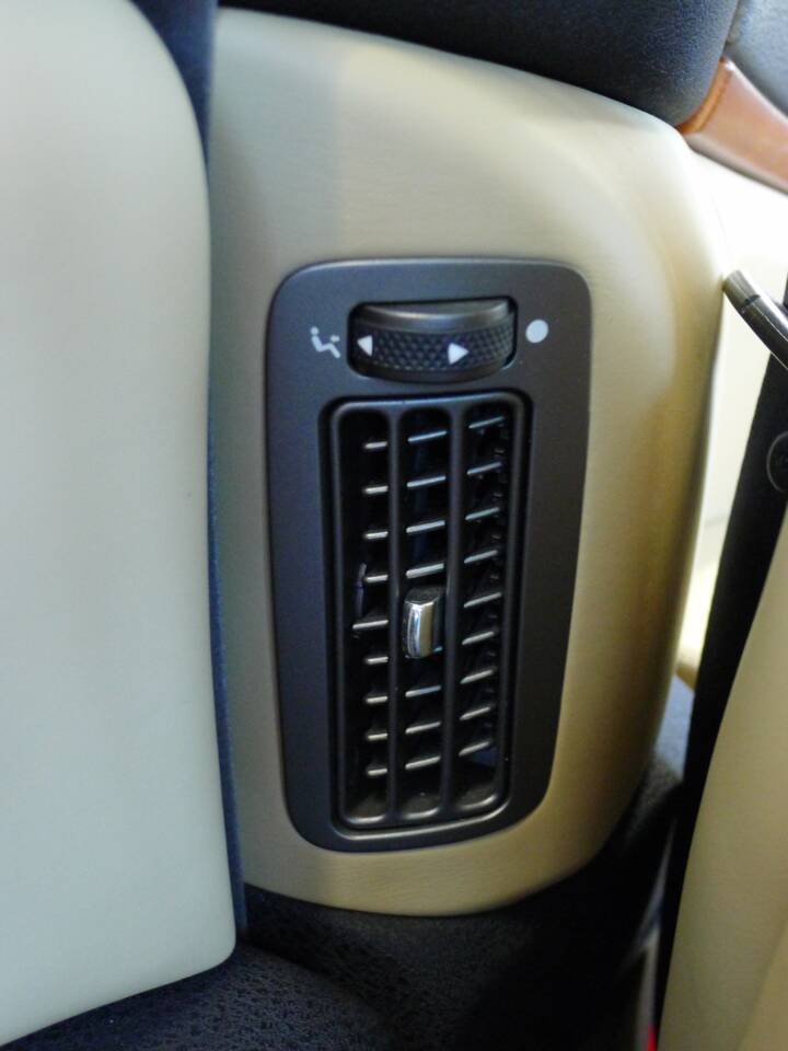 Imagen 16/42 de Lancia Thesis 2.4 (2002)