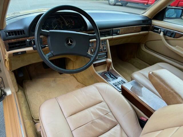 Image 11/22 de Mercedes-Benz 500 SEC (1984)