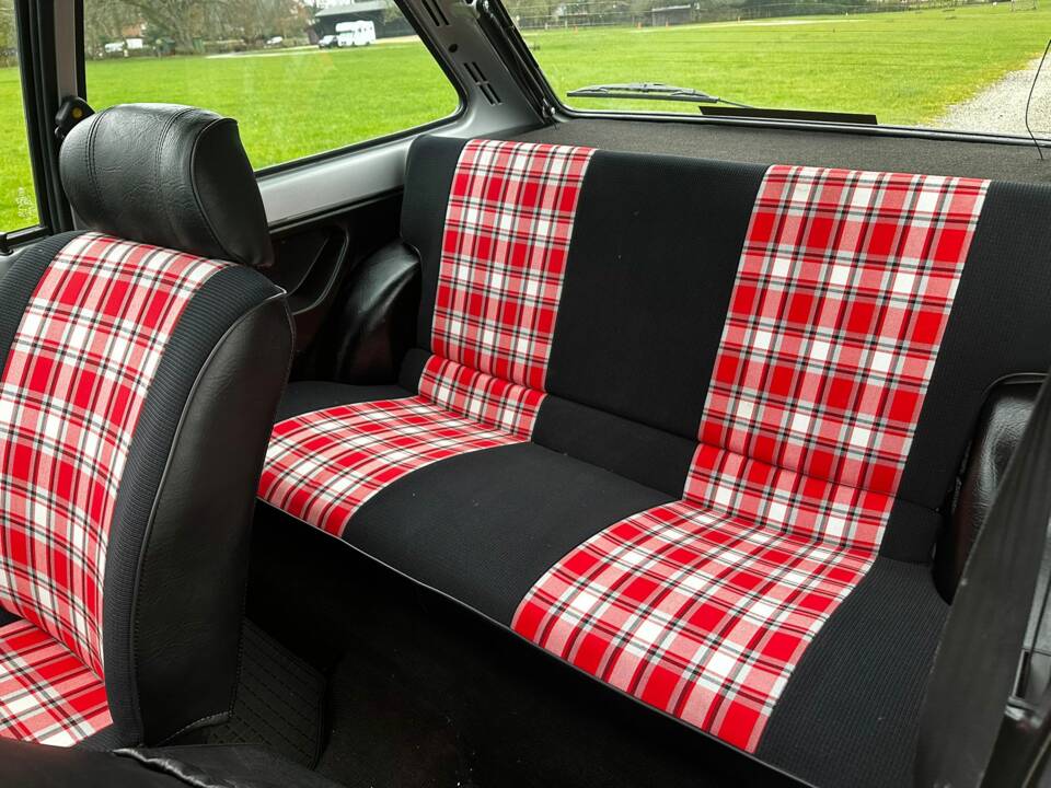 Bild 53/70 von Ford Fiesta 1.3 Supersport (1980)