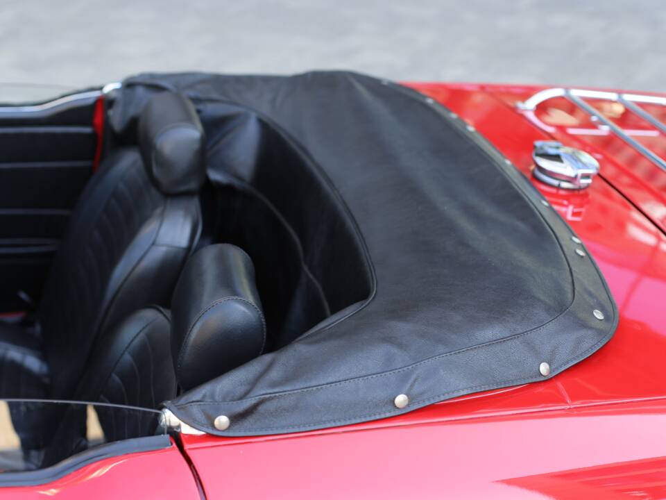 Image 35/49 of Triumph TR 6 (1976)