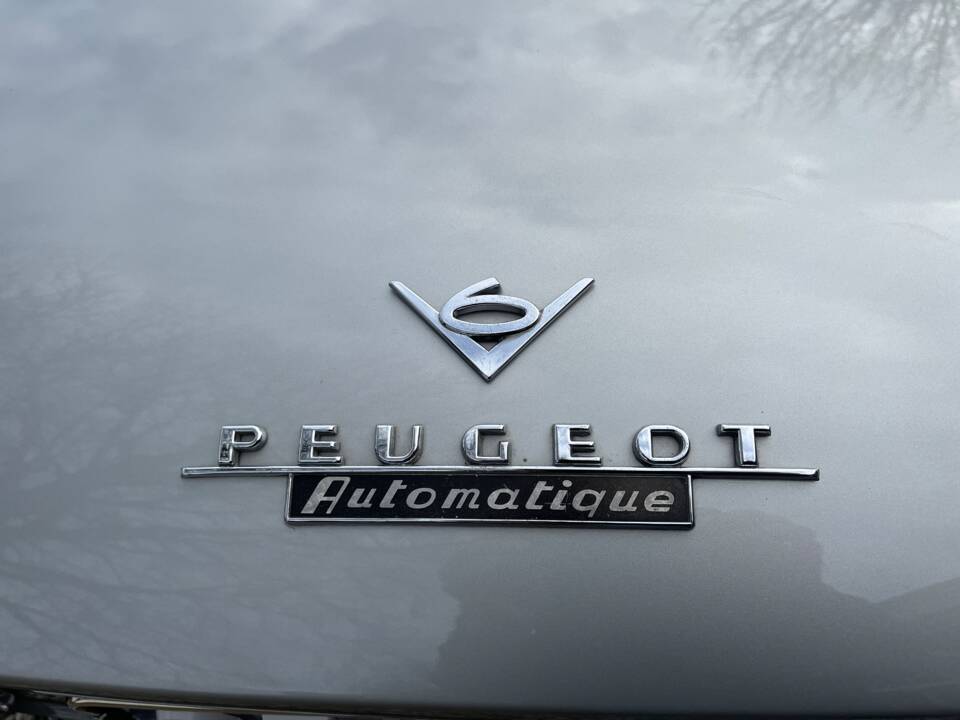 Bild 12/60 von Peugeot 504 V6 Coupe (1975)