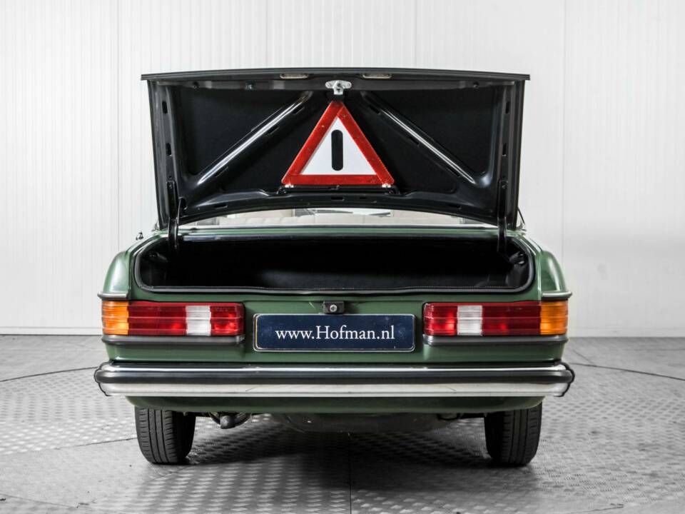 Afbeelding 40/50 van Mercedes-Benz 300 D (1978)