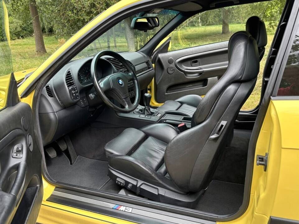 Image 18/35 de BMW M3 (1996)