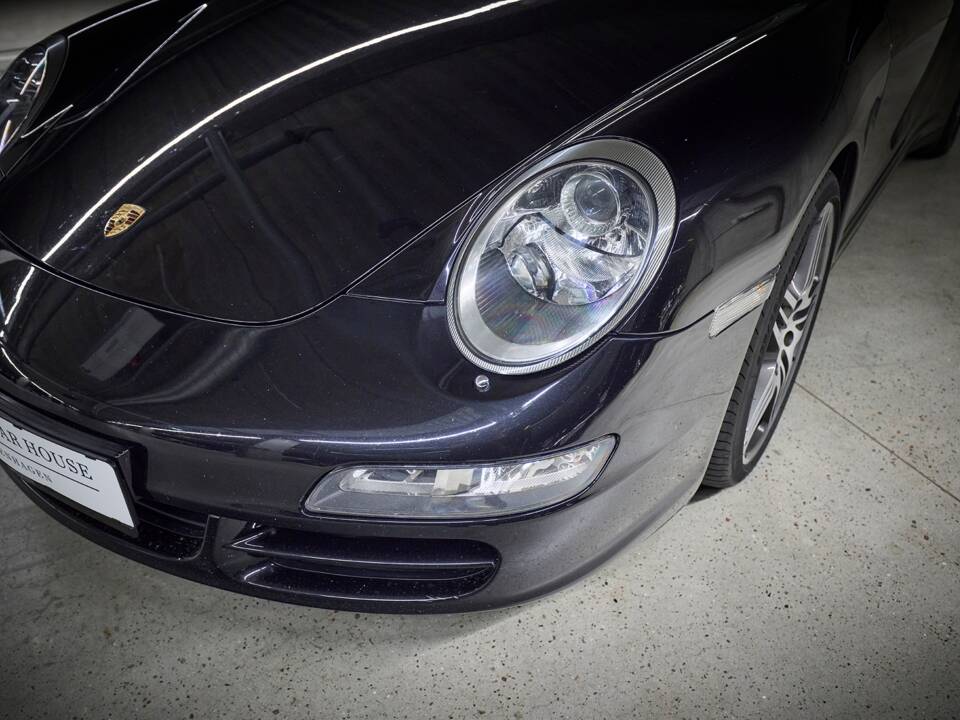 Bild 16/78 von Porsche 911 Carrera 4S (2006)