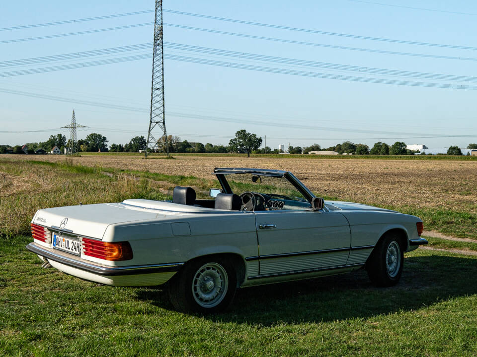 Immagine 29/42 di Mercedes-Benz 380 SL (1981)